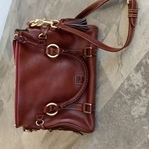 Dooney and Bourke, Med., Chestnut